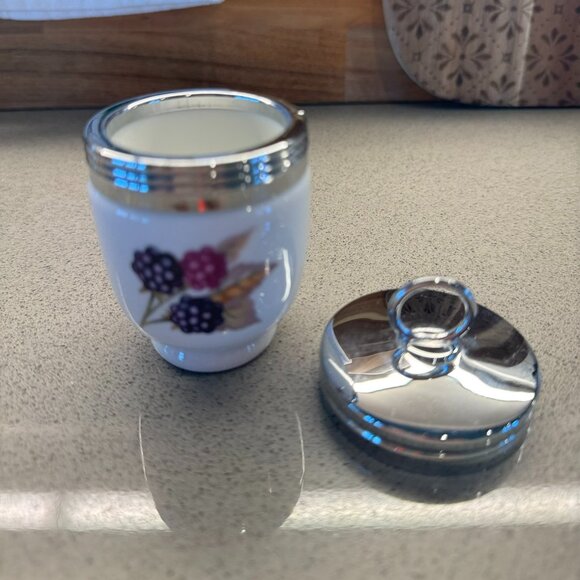 Royal Worcester Evesham Single Egg Coddler – Hand-Painted Fruit Motif – Vintage - Picture 3 of 6